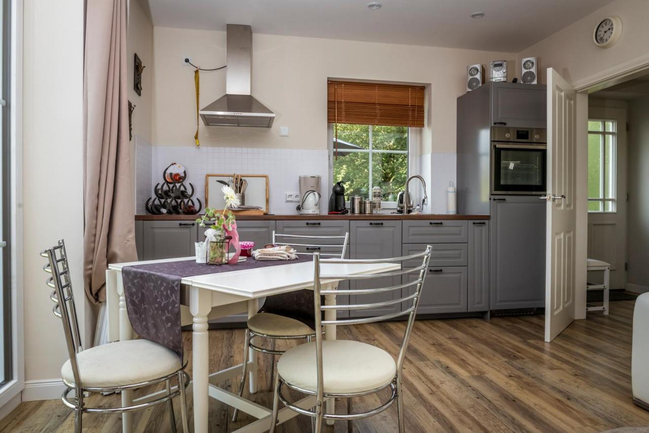 Ferienwohnung Heide View บิสพิงเงน ภายนอก รูปภาพ